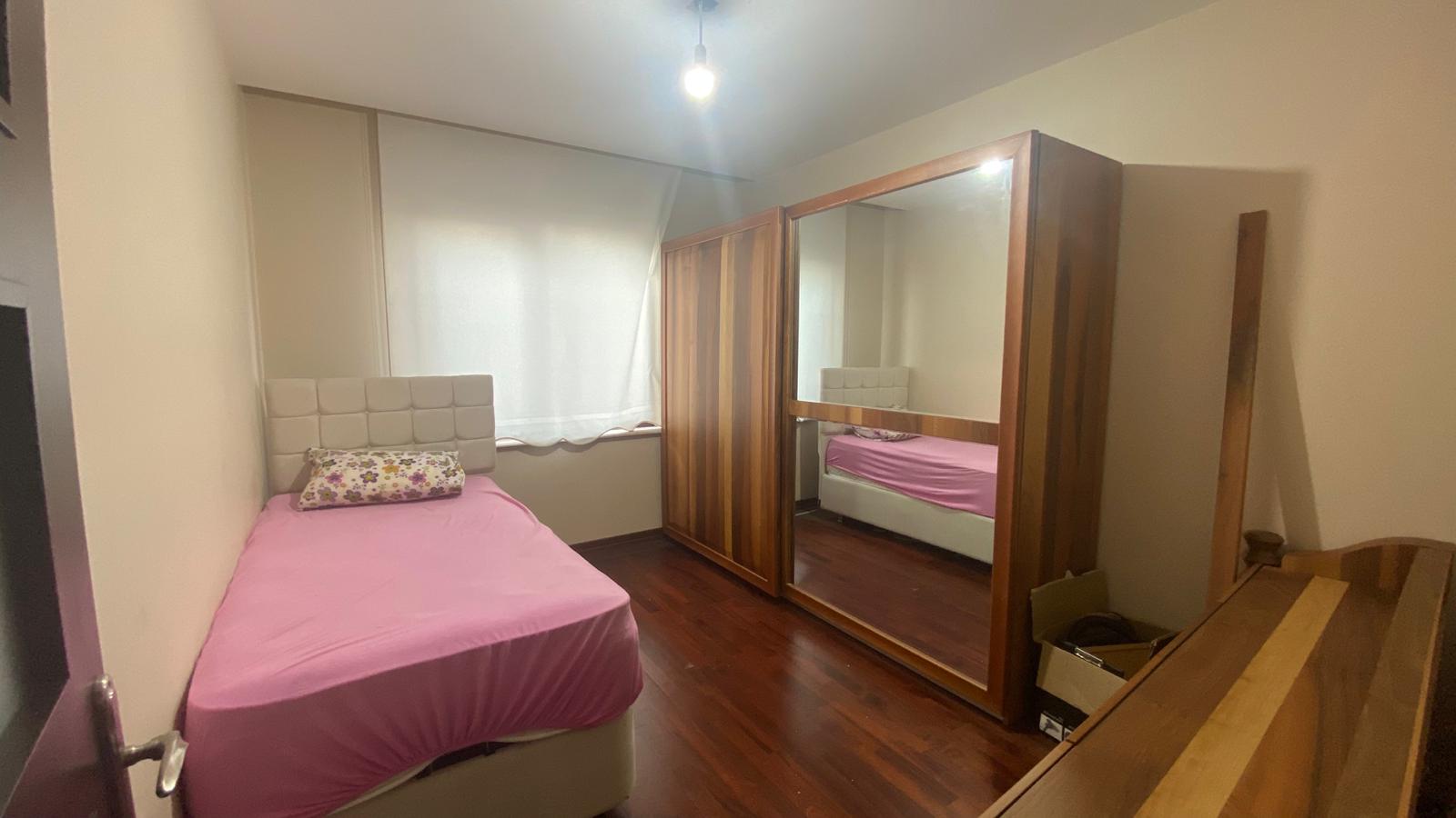 YALINCAK PARK EVLER 2'DE SATILIK TRİPLEKS VİLLA